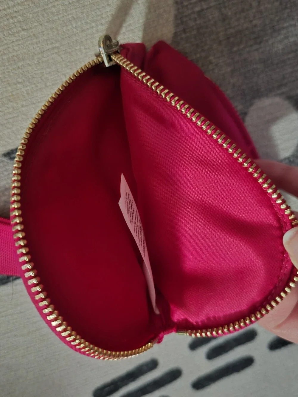 Lululemon Dual Pouch Wristlet Heart Valentines Day Passionate Gold Limited